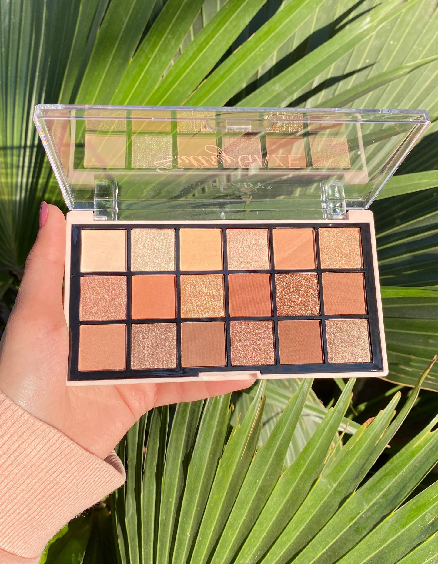Anylady Sultry Gaze 18 Color Eyeshadow