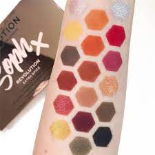 Makeup Revolution X Soph Extra Spice Eyeshadow Palette
