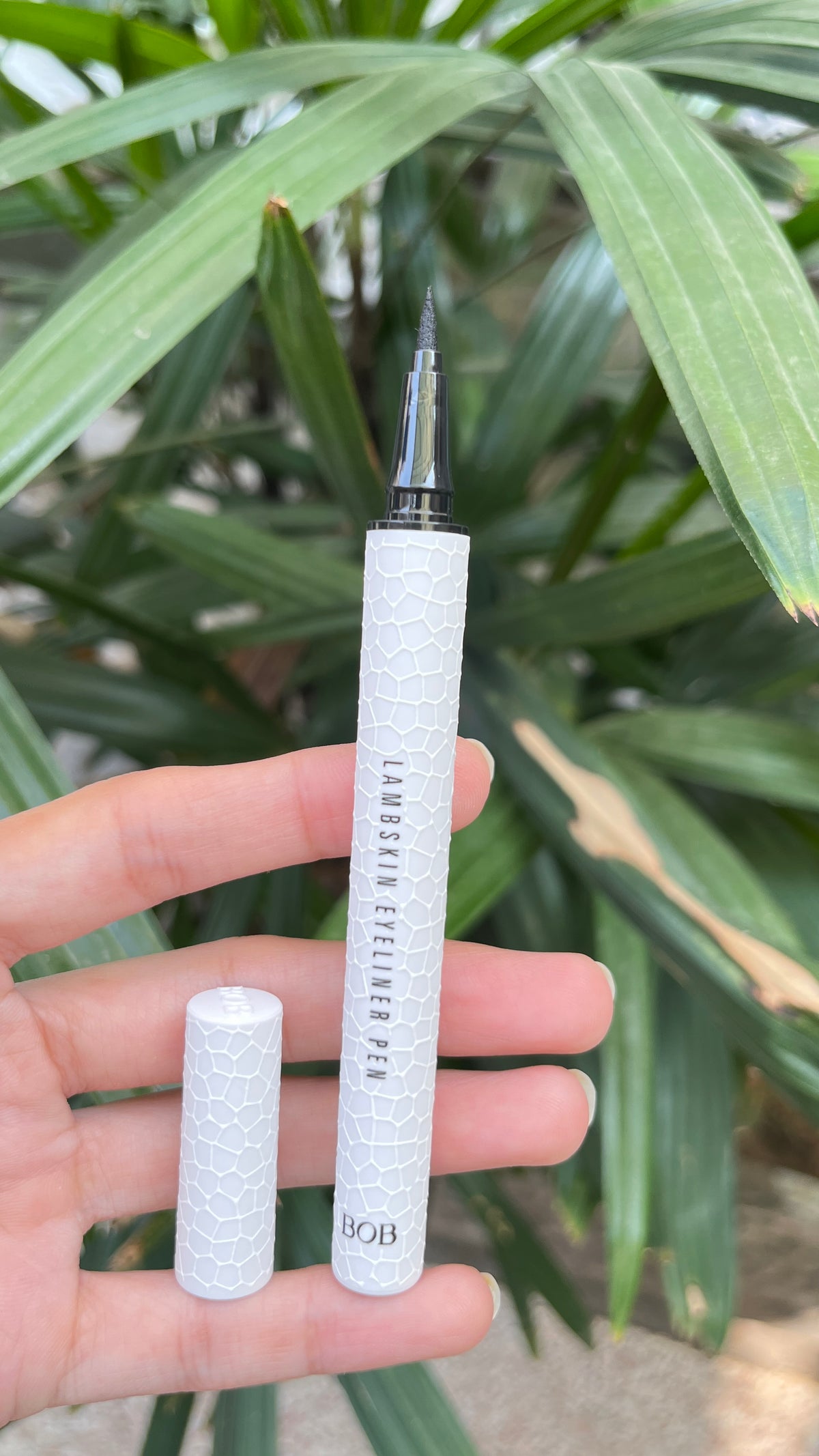 BOB Lambskin Liquid Eyeliner