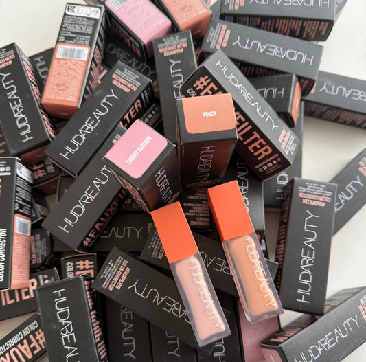 Huda Beauty FAUXFILTER Under Eye Color Corrector