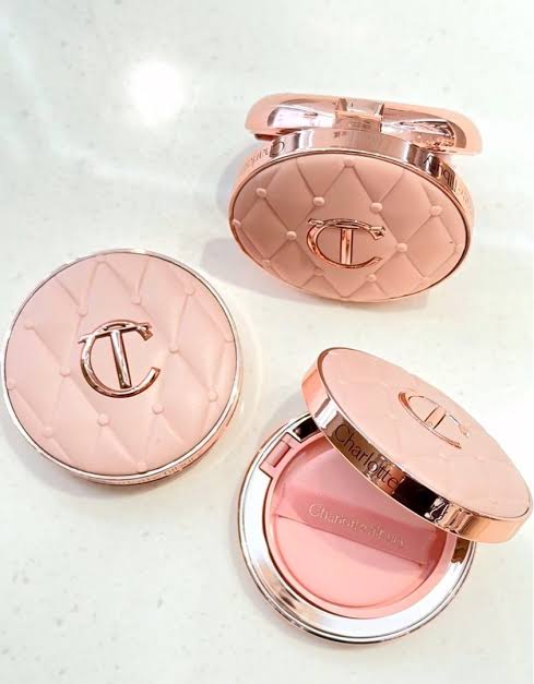 Charlotte Tilbury Pillow Talk Beautifying Cushion Foundation