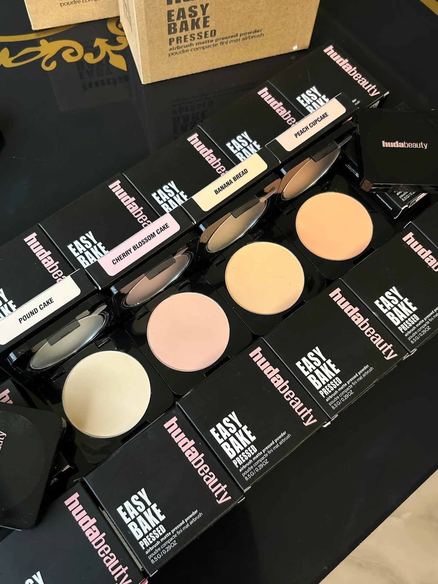 Huda Beauty Easy Bake Blend & Snatch Pressed Powder -8.5g